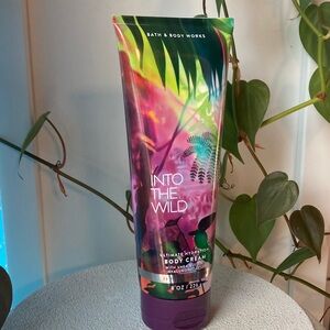 Bath & Body Works Into the Wild Body Cream - Vibrant Purple and Green
